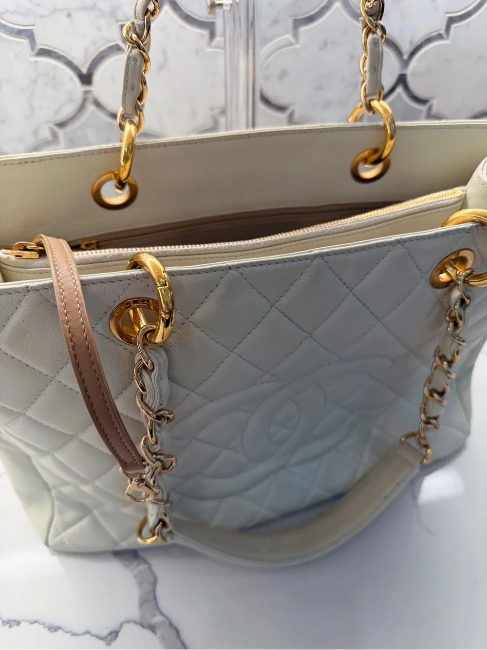 CHANEL Cream Quilted Chain-Handle Tote